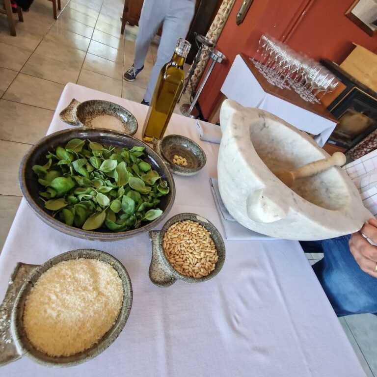 Moneglia pesto making class