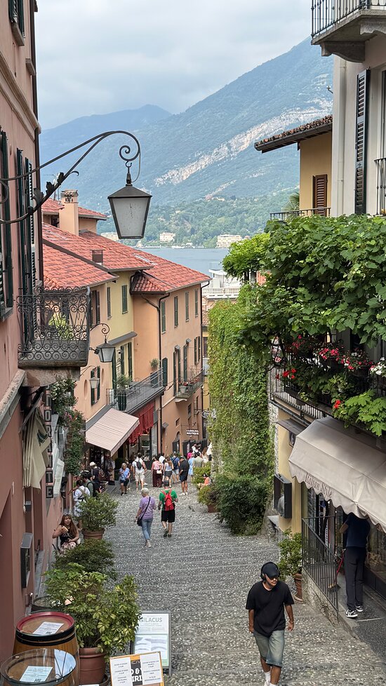 ShanevanJ — Italian Lakes walking tour