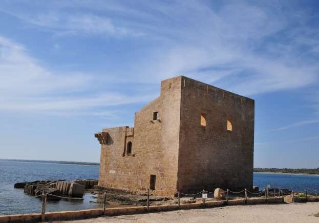 The Tower of Vendicari (Secret Sicily walking tour with Walk About Italy)